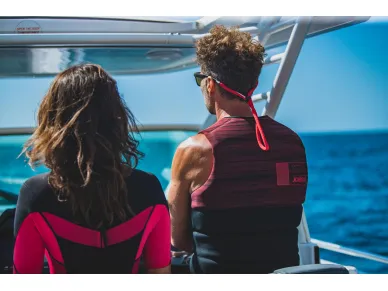 130-2-426021002_action kuva