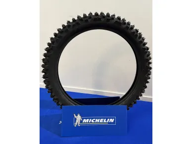 Michelin Starcross 6 Hard front studded-side shot image