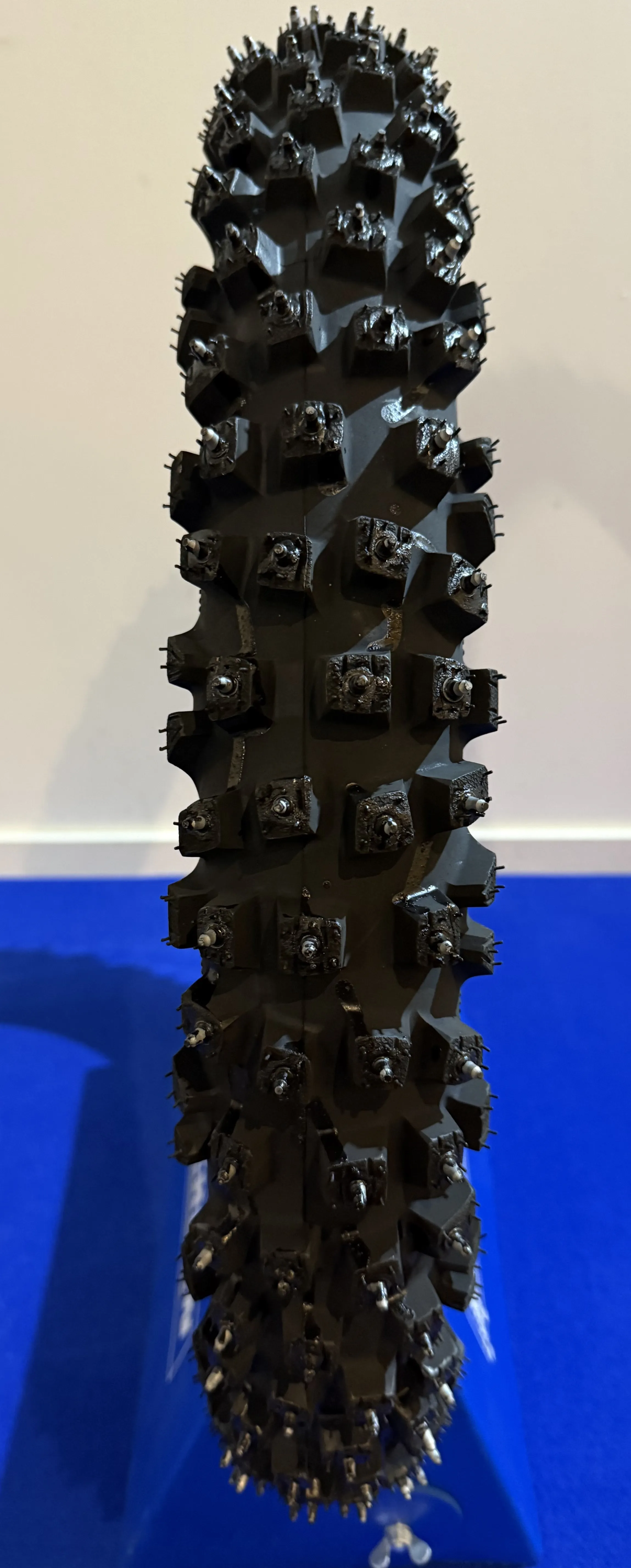 Michelin Starcross 6 Hard front studded kuva